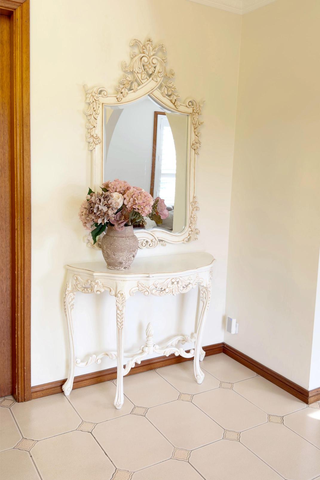 Ornate French Finial Console Table and Mirror Set - Image 2