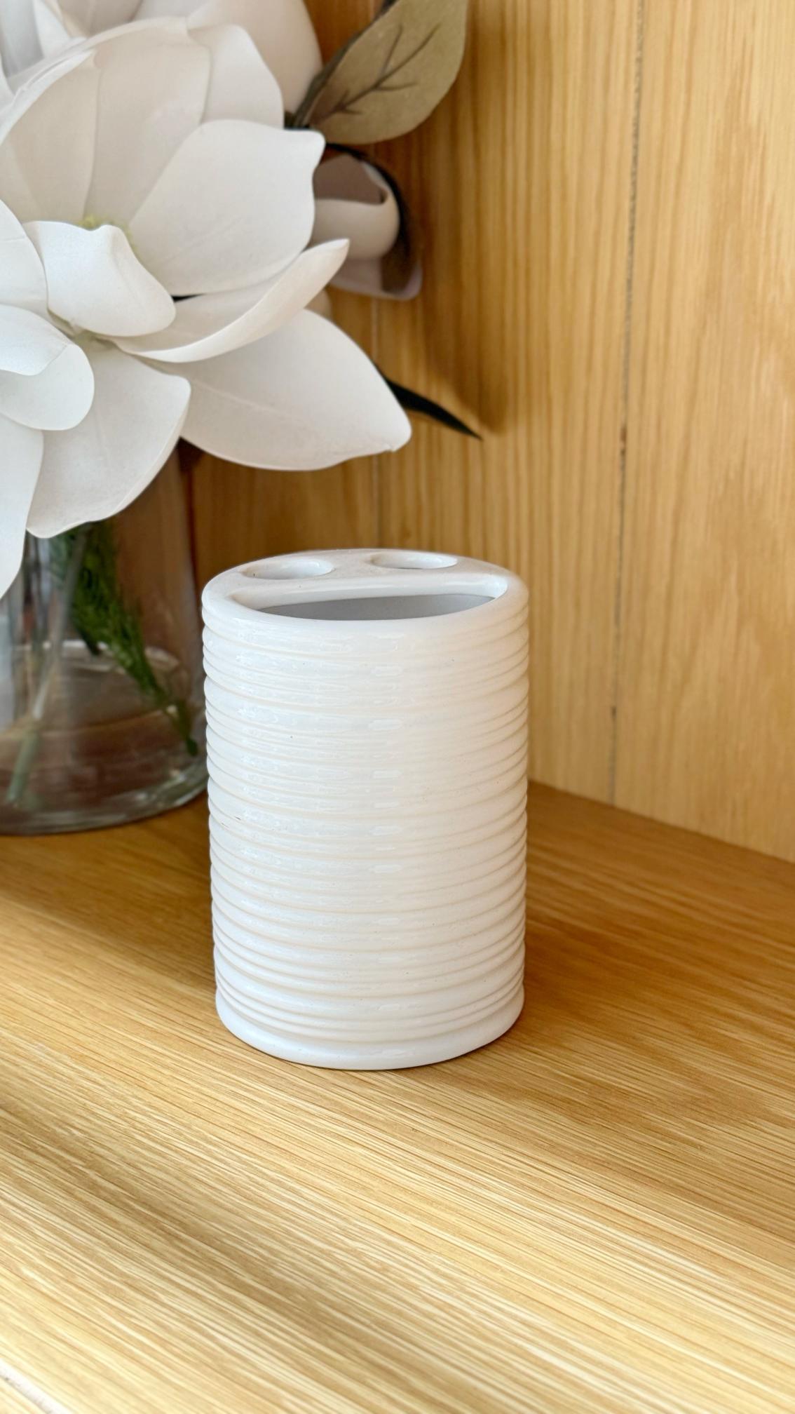 White Ribbed Ceramic Toothbrush Holder