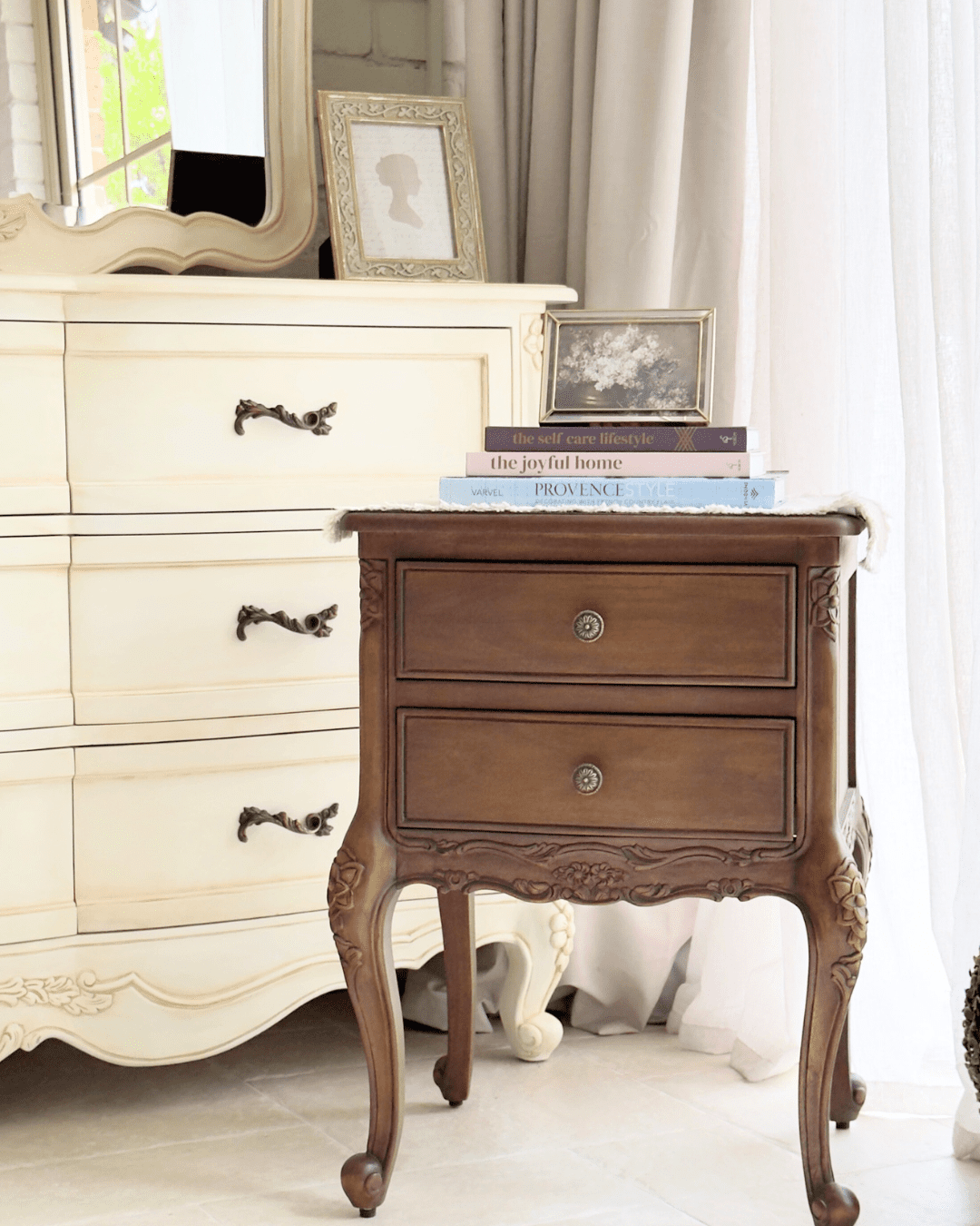 Antonietta Antique Brown French Provincial Bedside Table 7